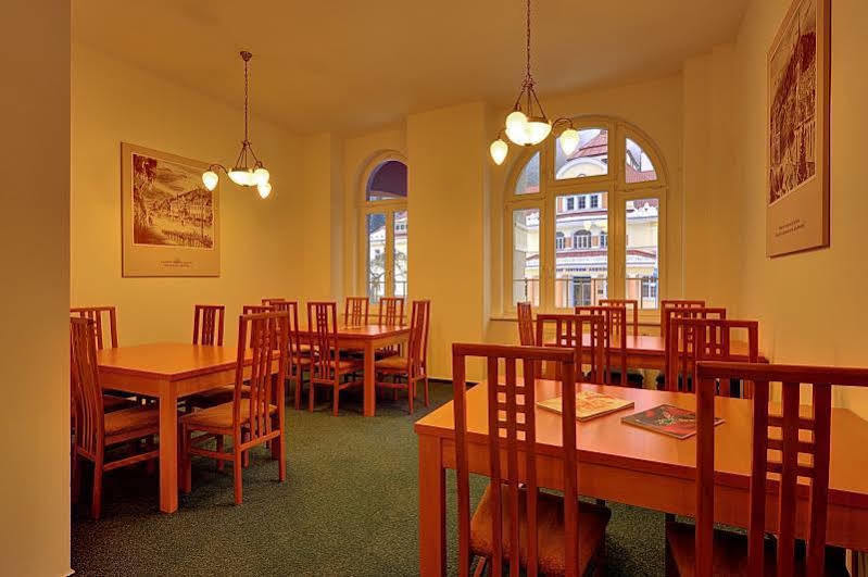 Hotel Astoria Jáchymov Esterno foto